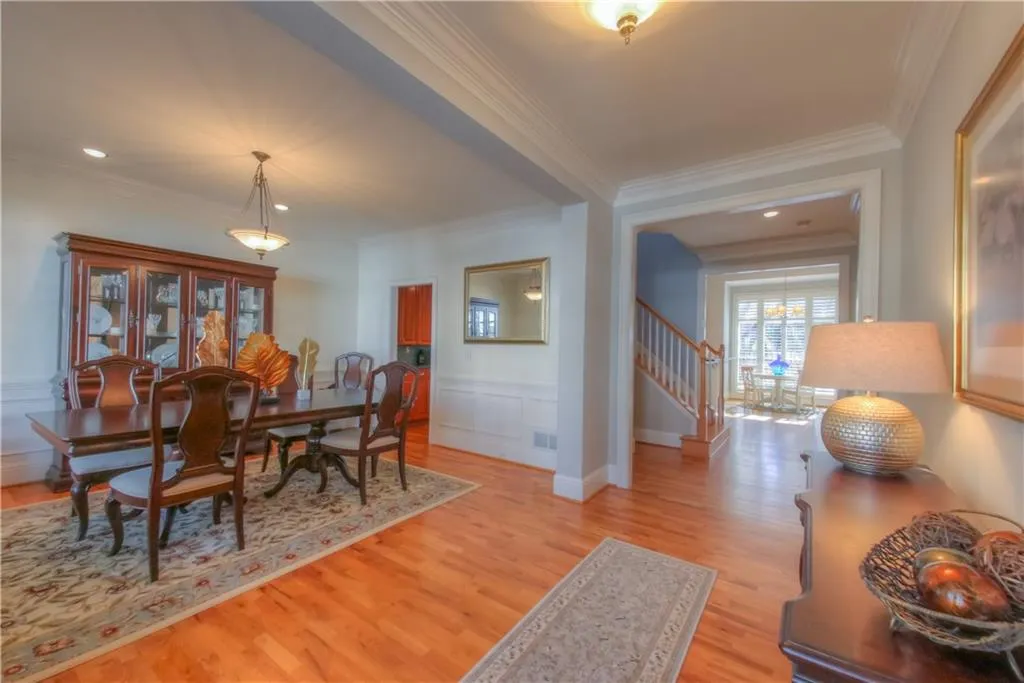 2512 Brookline Circle Ne, Brookhaven, Georgia 30319, 3 Bedrooms Bedrooms, ,2 BathroomsBathrooms,Residential,Sold,2512 Brookline Circle Ne,5798464