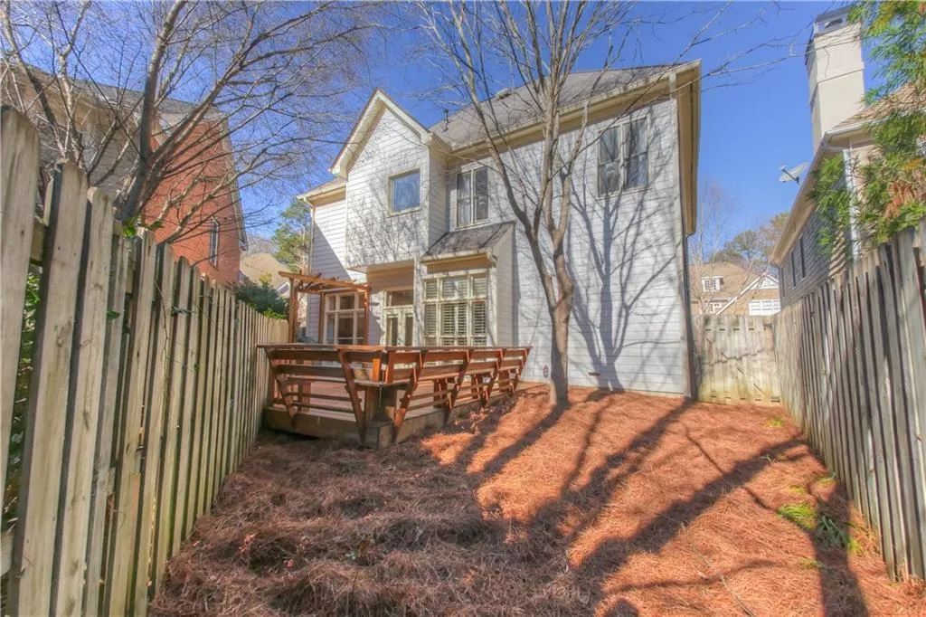 2512 Brookline Circle Ne, Brookhaven, Georgia 30319, 3 Bedrooms Bedrooms, ,2 BathroomsBathrooms,Residential,Sold,2512 Brookline Circle Ne,5798464