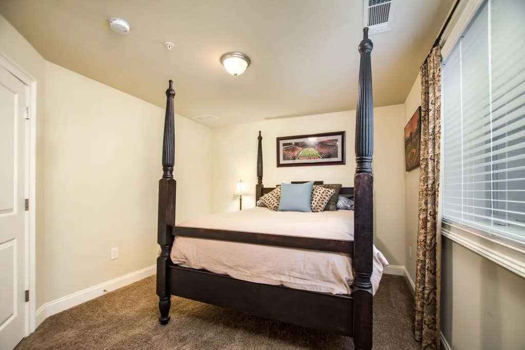 821 Perennial Drive, Sandy Springs, Georgia 30328, 2 Bedrooms Bedrooms, ,2 BathroomsBathrooms,Residential,Sold,821 Perennial Drive,6023496