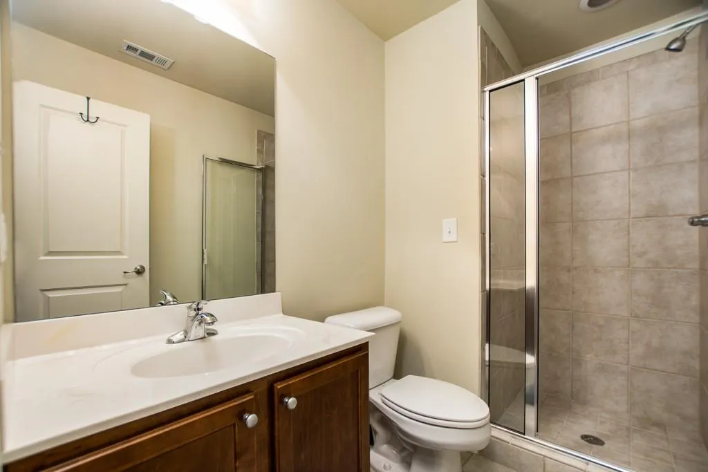 821 Perennial Drive, Sandy Springs, Georgia 30328, 2 Bedrooms Bedrooms, ,2 BathroomsBathrooms,Residential,Sold,821 Perennial Drive,6023496