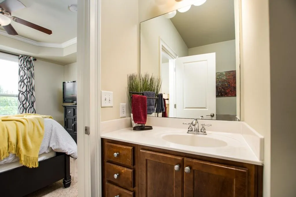 821 Perennial Drive, Sandy Springs, Georgia 30328, 2 Bedrooms Bedrooms, ,2 BathroomsBathrooms,Residential,Sold,821 Perennial Drive,6023496