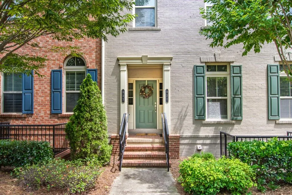 821 Perennial Drive, Sandy Springs, Georgia 30328, 2 Bedrooms Bedrooms, ,2 BathroomsBathrooms,Residential,Sold,821 Perennial Drive,6023496