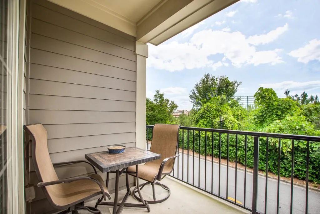 821 Perennial Drive, Sandy Springs, Georgia 30328, 2 Bedrooms Bedrooms, ,2 BathroomsBathrooms,Residential,Sold,821 Perennial Drive,6023496