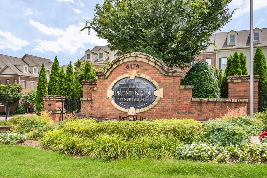821 Perennial Drive, Sandy Springs, Georgia 30328, 2 Bedrooms Bedrooms, ,2 BathroomsBathrooms,Residential,Sold,821 Perennial Drive,6023496