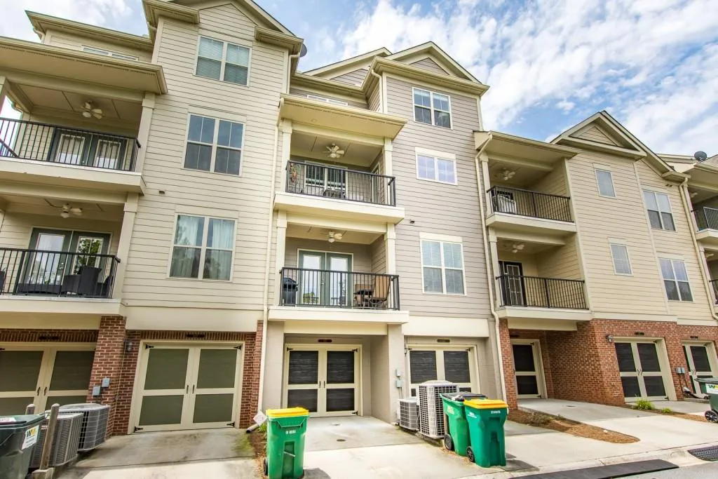 821 Perennial Drive, Sandy Springs, Georgia 30328, 2 Bedrooms Bedrooms, ,2 BathroomsBathrooms,Residential,Sold,821 Perennial Drive,6023496