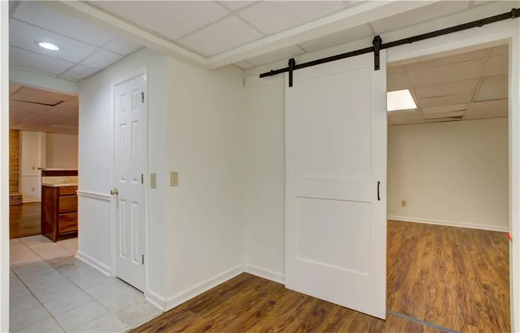 2400 Kimbrough Court, Sandy Springs, Georgia 30350, 4 Bedrooms Bedrooms, ,4 BathroomsBathrooms,Residential,Sold,2400 Kimbrough Court,6976966
