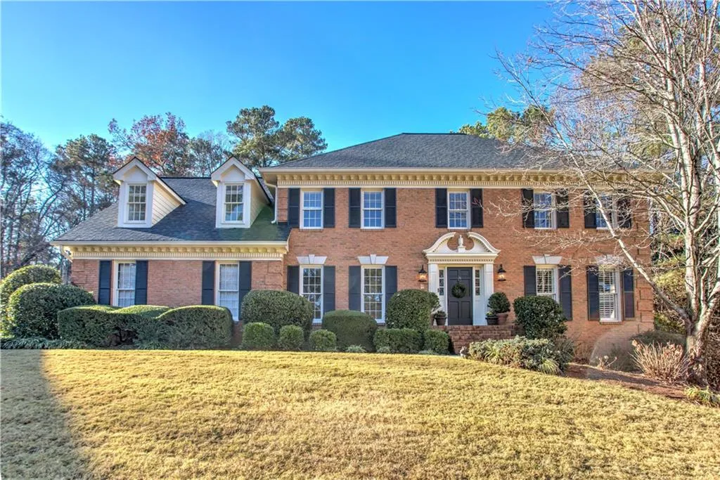 2400 Kimbrough Court, Sandy Springs, Georgia 30350, 4 Bedrooms Bedrooms, ,4 BathroomsBathrooms,Residential,Sold,2400 Kimbrough Court,6976966