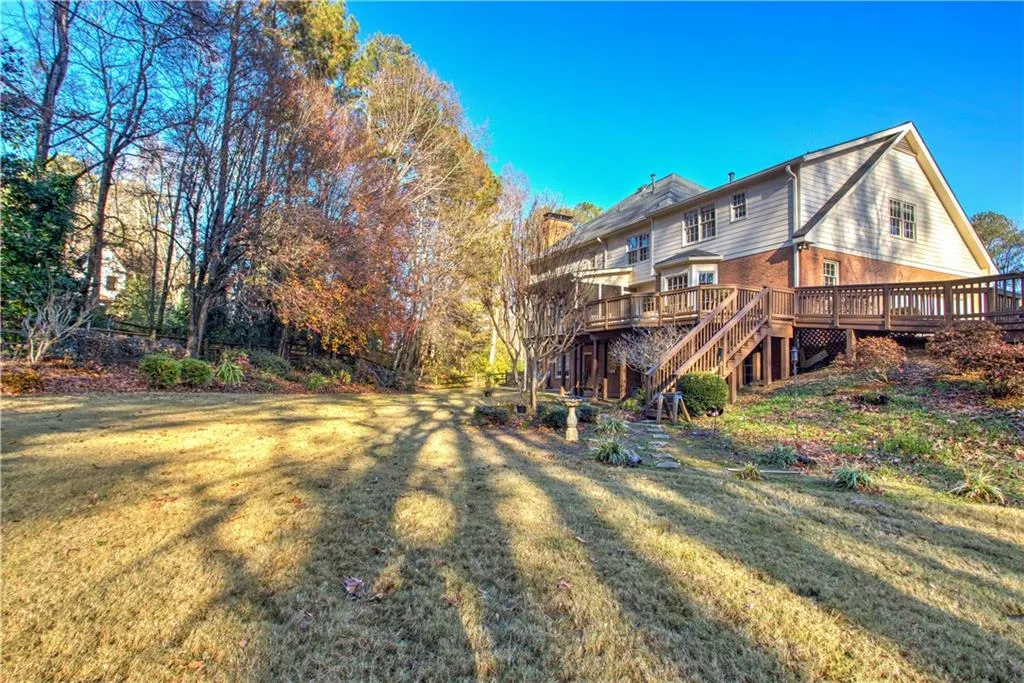 2400 Kimbrough Court, Sandy Springs, Georgia 30350, 4 Bedrooms Bedrooms, ,4 BathroomsBathrooms,Residential,Sold,2400 Kimbrough Court,6976966