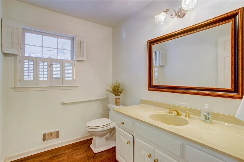 2400 Kimbrough Court, Sandy Springs, Georgia 30350, 4 Bedrooms Bedrooms, ,4 BathroomsBathrooms,Residential,Sold,2400 Kimbrough Court,6976966