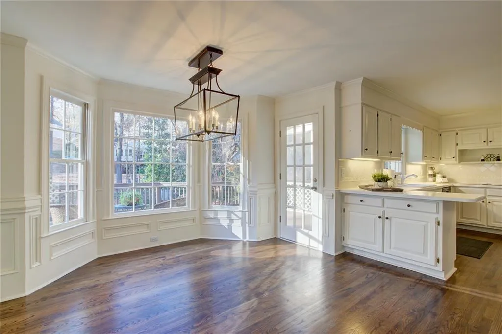 2400 Kimbrough Court, Sandy Springs, Georgia 30350, 4 Bedrooms Bedrooms, ,4 BathroomsBathrooms,Residential,Sold,2400 Kimbrough Court,6976966