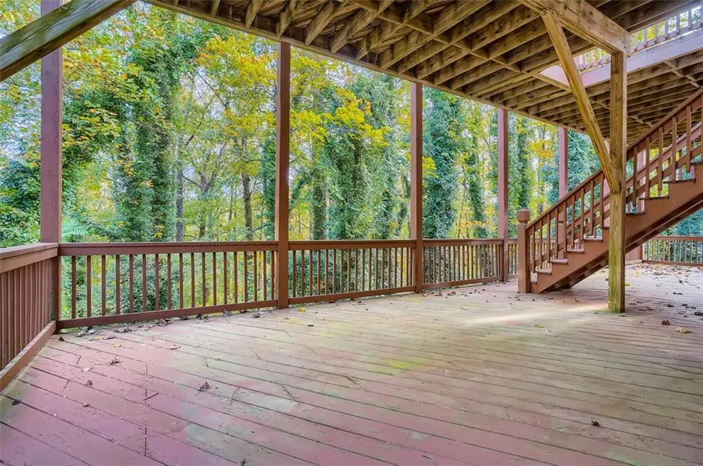 255 Gold Creek Court, Atlanta, Georgia 30350, 6 Bedrooms Bedrooms, ,5 BathroomsBathrooms,Residential,Sold,255 Gold Creek Court,6962559