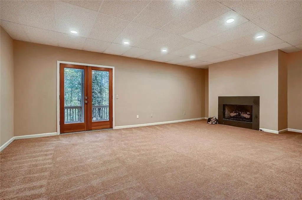 255 Gold Creek Court, Atlanta, Georgia 30350, 6 Bedrooms Bedrooms, ,5 BathroomsBathrooms,Residential,Sold,255 Gold Creek Court,6962559