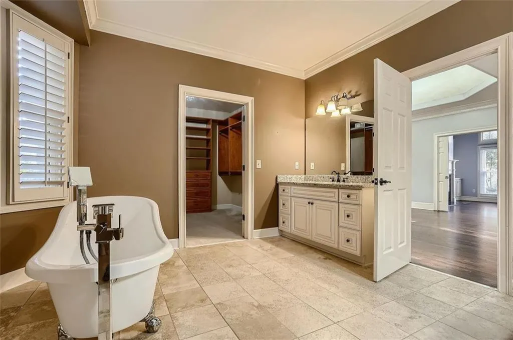 255 Gold Creek Court, Atlanta, Georgia 30350, 6 Bedrooms Bedrooms, ,5 BathroomsBathrooms,Residential,Sold,255 Gold Creek Court,6962559