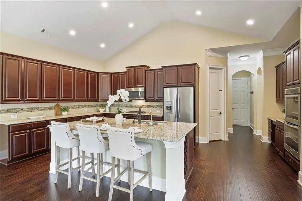 3935 Dahlwiny Court, Atlanta, Georgia 30350, 5 Bedrooms Bedrooms, ,4 BathroomsBathrooms,Residential,Sold,3935 Dahlwiny Court,7271831