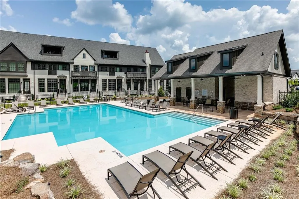 6751 Prelude Drive Unit 208, Sandy Springs, Georgia 30328, 3 Bedrooms Bedrooms, ,4 BathroomsBathrooms,Residential,Sold,6751 Prelude Drive Unit 208,7143111
