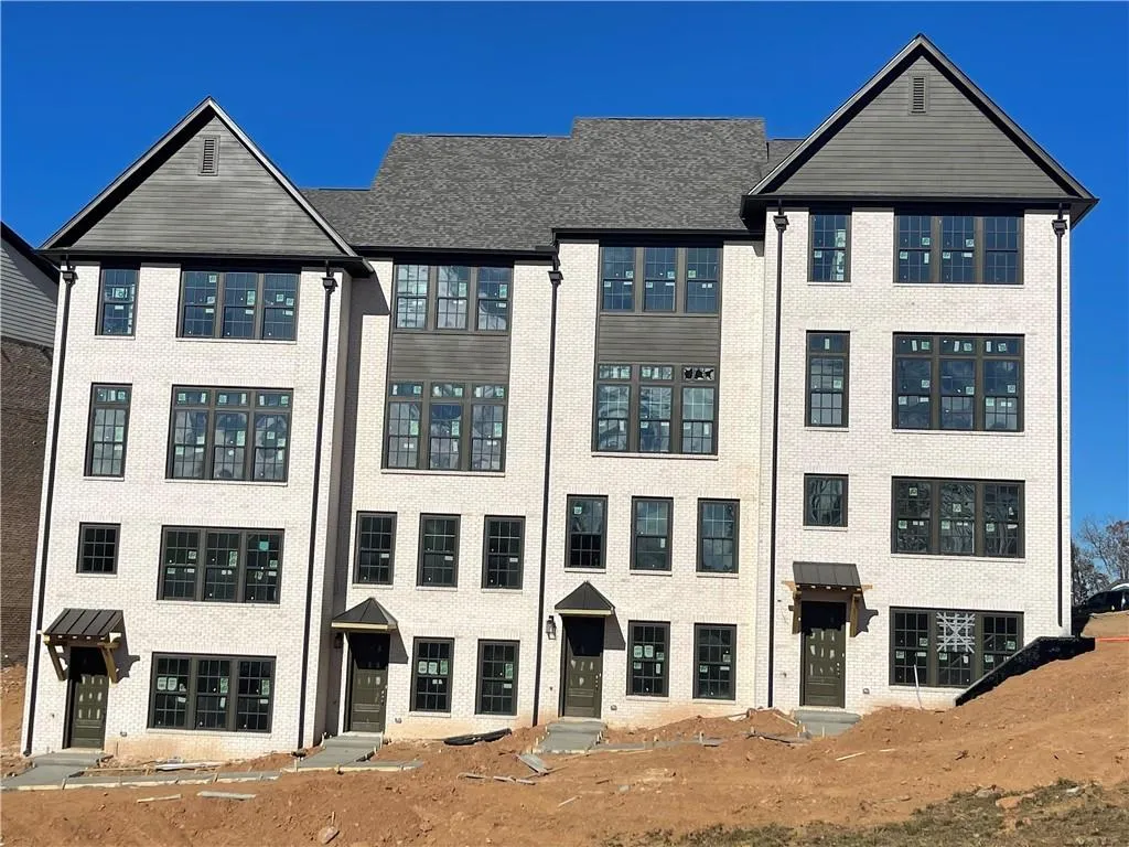 6751 Prelude Drive Unit 208, Sandy Springs, Georgia 30328, 3 Bedrooms Bedrooms, ,4 BathroomsBathrooms,Residential,Sold,6751 Prelude Drive Unit 208,7143111
