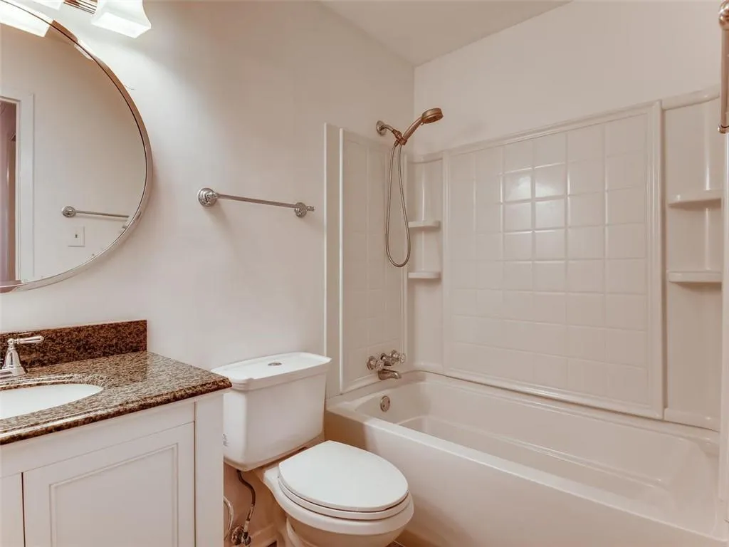 5153 Roswell Road Unit 6, Atlanta, Georgia 30342, 1 Bedroom Bedrooms, ,1 BathroomBathrooms,Residential,Sold,5153 Roswell Road Unit 6,6670474