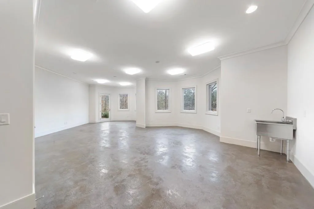 933 Altamira Lane, Atlanta, Georgia 30350, 4 Bedrooms Bedrooms, ,4 BathroomsBathrooms,Residential,Sold,933 Altamira Lane,6118621