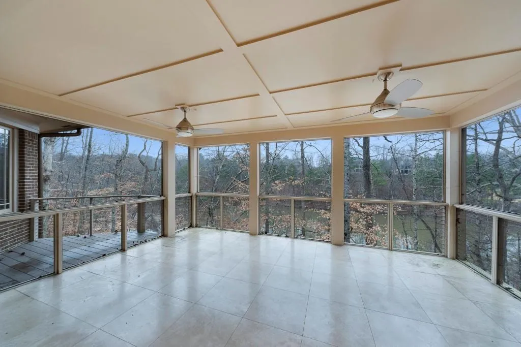 933 Altamira Lane, Atlanta, Georgia 30350, 4 Bedrooms Bedrooms, ,4 BathroomsBathrooms,Residential,Sold,933 Altamira Lane,6118621