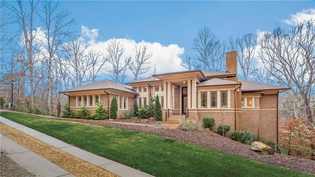 933 Altamira Lane, Atlanta, Georgia 30350, 4 Bedrooms Bedrooms, ,4 BathroomsBathrooms,Residential,Sold,933 Altamira Lane,6118621