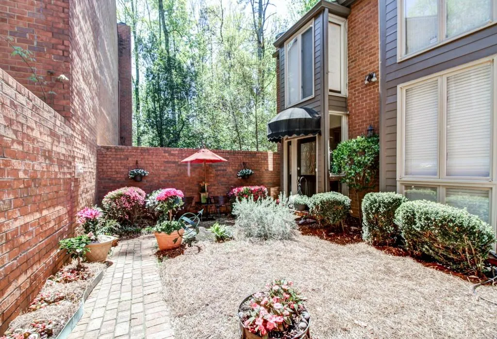 37 Willow Glen, Atlanta, Georgia 30342, 4 Bedrooms Bedrooms, ,4 BathroomsBathrooms,Residential,Sold,37 Willow Glen,5672500