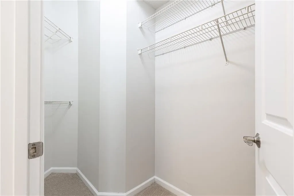 5559 Glenridge Drive Unit 2207, Atlanta, Georgia 30342, 2 Bedrooms Bedrooms, ,2 BathroomsBathrooms,Residential,Sold,5559 Glenridge Drive Unit 2207,7398435