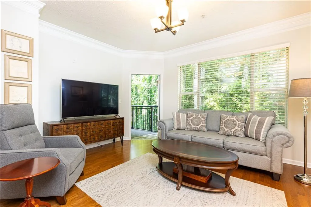 5559 Glenridge Drive Unit 2207, Atlanta, Georgia 30342, 2 Bedrooms Bedrooms, ,2 BathroomsBathrooms,Residential,Sold,5559 Glenridge Drive Unit 2207,7398435