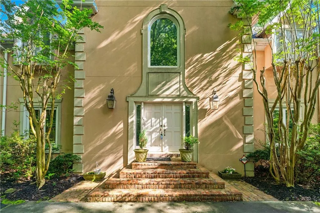 5105 Jett Forest Trail Nw, Atlanta, Georgia 30327, 5 Bedrooms Bedrooms, ,4 BathroomsBathrooms,Residential,For Sale,5105 Jett Forest Trail Nw,7680017