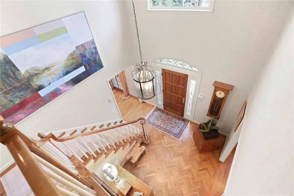 265 Cameron Ridge Drive, Sandy Springs, Georgia 30328, 5 Bedrooms Bedrooms, ,3 BathroomsBathrooms,Residential,Sold,265 Cameron Ridge Drive,6847280