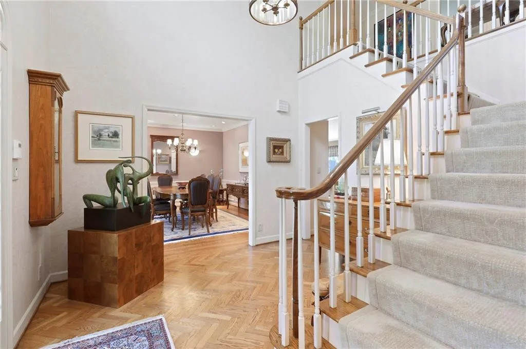 265 Cameron Ridge Drive, Sandy Springs, Georgia 30328, 5 Bedrooms Bedrooms, ,3 BathroomsBathrooms,Residential,Sold,265 Cameron Ridge Drive,6847280