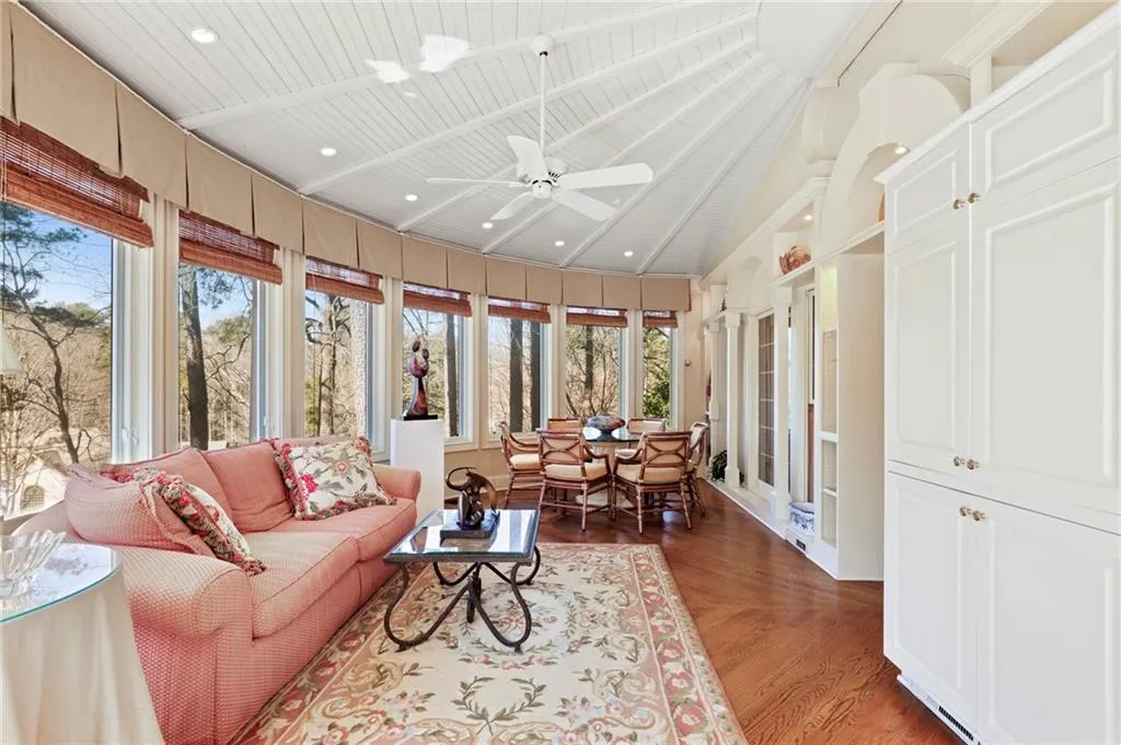 265 Cameron Ridge Drive, Sandy Springs, Georgia 30328, 5 Bedrooms Bedrooms, ,3 BathroomsBathrooms,Residential,Sold,265 Cameron Ridge Drive,6847280