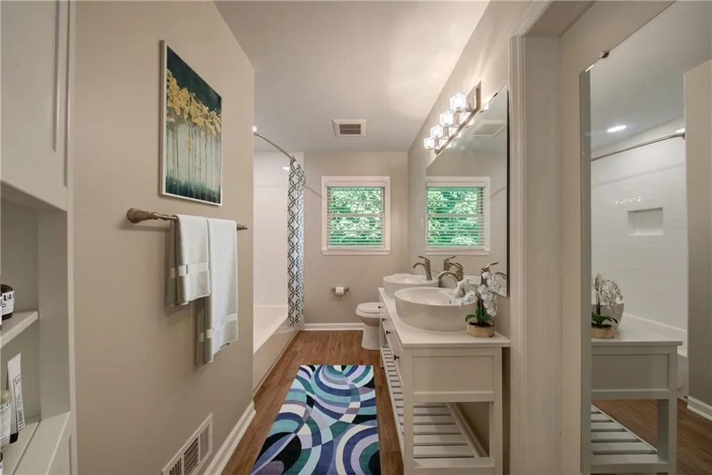 110 Wyndham Drive, Atlanta, Georgia 30328, 3 Bedrooms Bedrooms, ,2 BathroomsBathrooms,Residential,Sold,110 Wyndham Drive,7163763