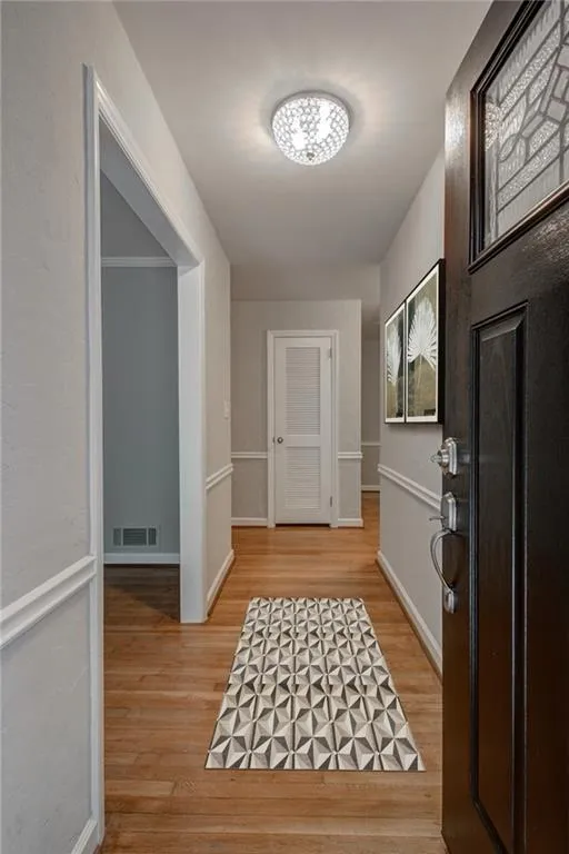 110 Wyndham Drive, Atlanta, Georgia 30328, 3 Bedrooms Bedrooms, ,2 BathroomsBathrooms,Residential,Sold,110 Wyndham Drive,7163763