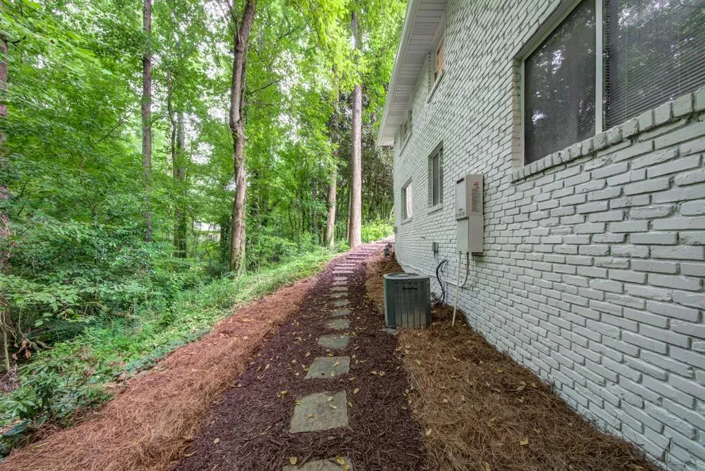 110 Wyndham Drive, Atlanta, Georgia 30328, 3 Bedrooms Bedrooms, ,2 BathroomsBathrooms,Residential,Sold,110 Wyndham Drive,7163763