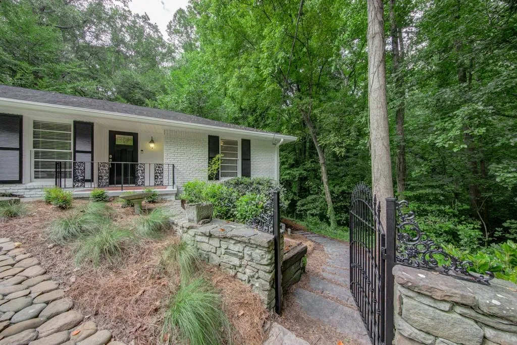 110 Wyndham Drive, Atlanta, Georgia 30328, 3 Bedrooms Bedrooms, ,2 BathroomsBathrooms,Residential,Sold,110 Wyndham Drive,7163763