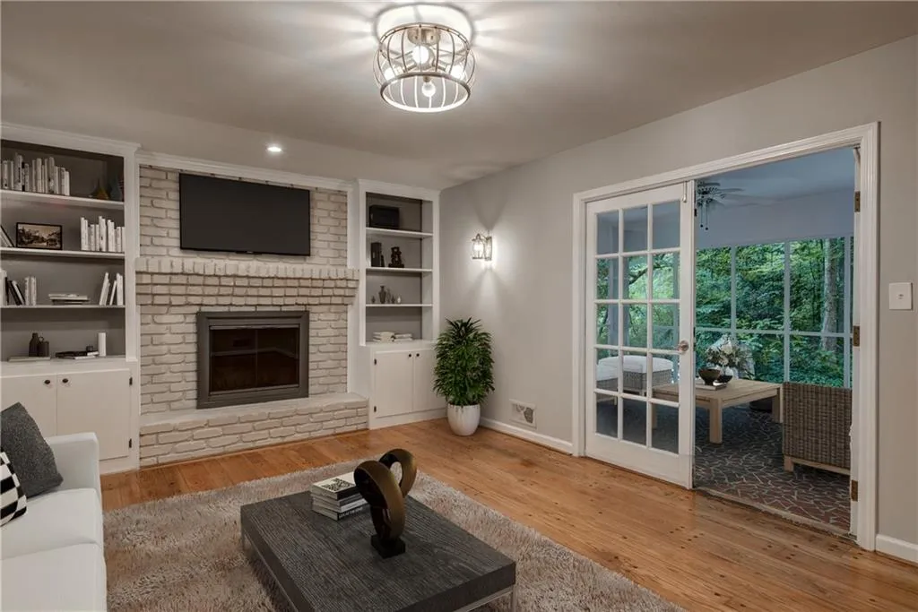 110 Wyndham Drive, Atlanta, Georgia 30328, 3 Bedrooms Bedrooms, ,2 BathroomsBathrooms,Residential,Sold,110 Wyndham Drive,7163763