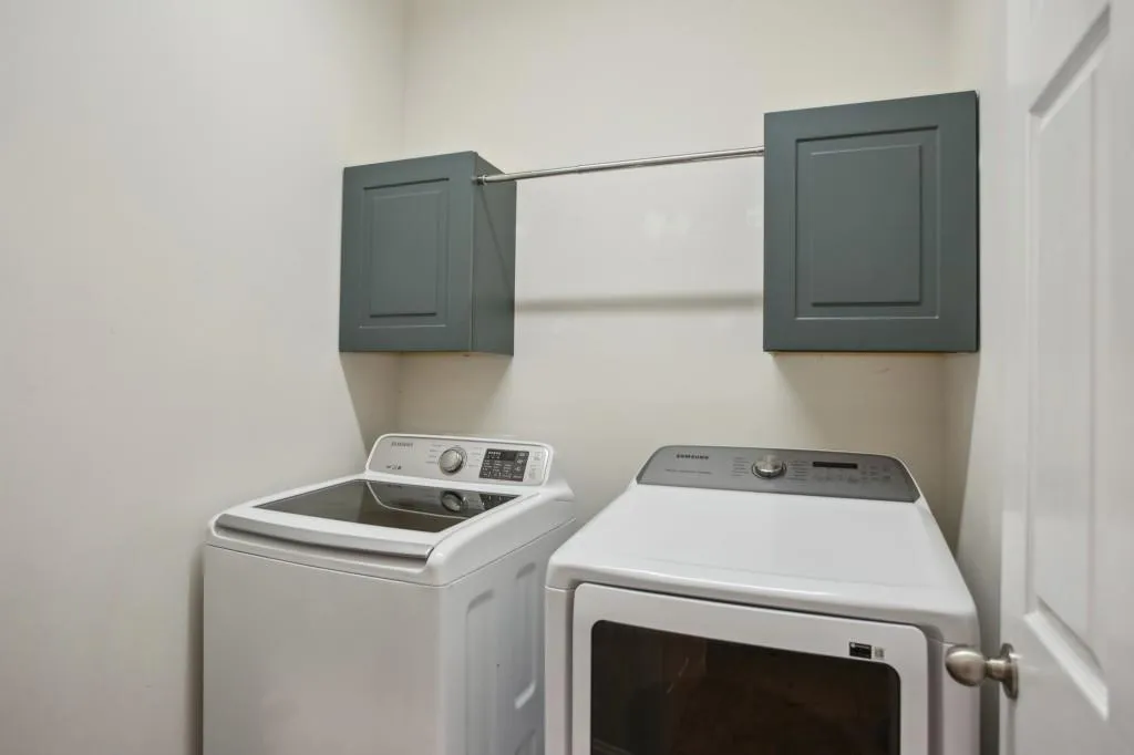 Atlanta, Georgia 30309, 4 Bedrooms Bedrooms, ,3 BathroomsBathrooms,Residential,For Sale,7601881
