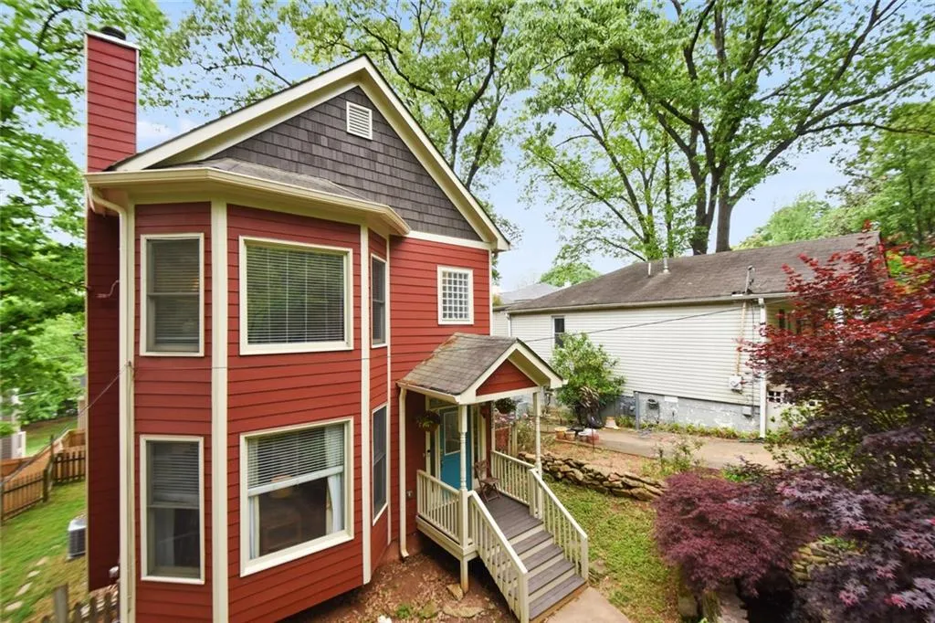 1172 Warfield Street Nw, Atlanta, Georgia 30318, 3 Bedrooms Bedrooms, ,2 BathroomsBathrooms,Residential,Sold,1172 Warfield Street Nw,6543339