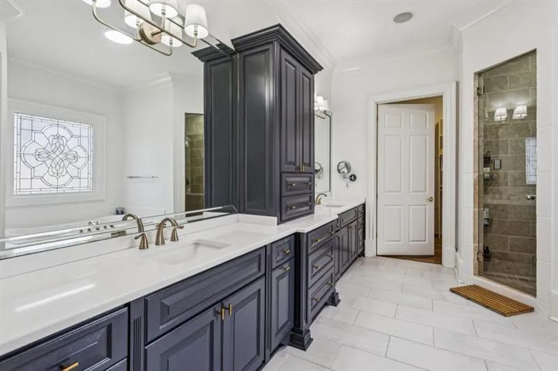 305 Forrest Lake Drive, Sandy Springs, Georgia 30327, 6 Bedrooms Bedrooms, ,7 BathroomsBathrooms,Residential,For Sale,305 Forrest Lake Drive,7760154