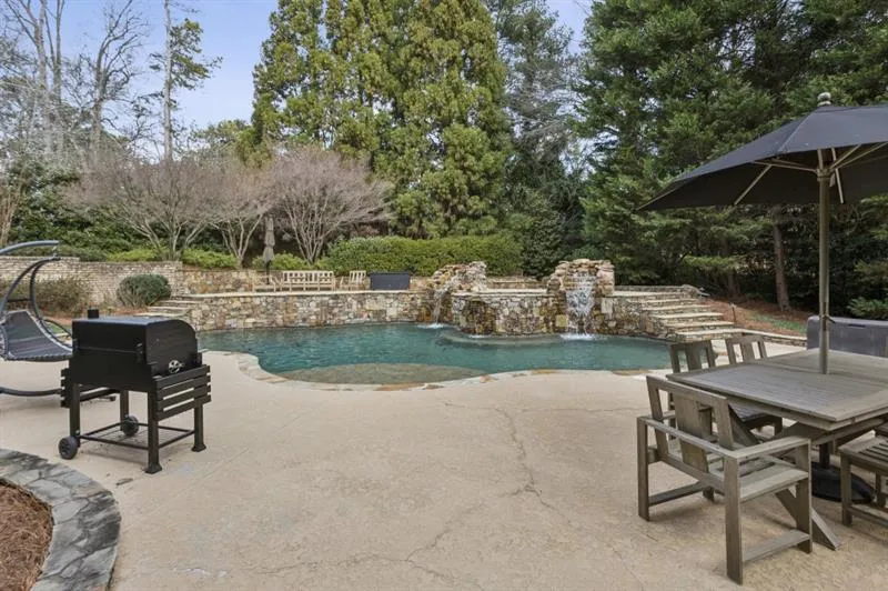 305 Forrest Lake Drive, Sandy Springs, Georgia 30327, 6 Bedrooms Bedrooms, ,7 BathroomsBathrooms,Residential,For Sale,305 Forrest Lake Drive,7760154