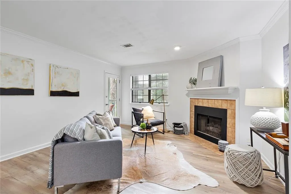 510 Barrington Hills Drive, Sandy Springs, Georgia 30350, 2 Bedrooms Bedrooms, ,2 BathroomsBathrooms,Residential,Sold,510 Barrington Hills Drive,7211067