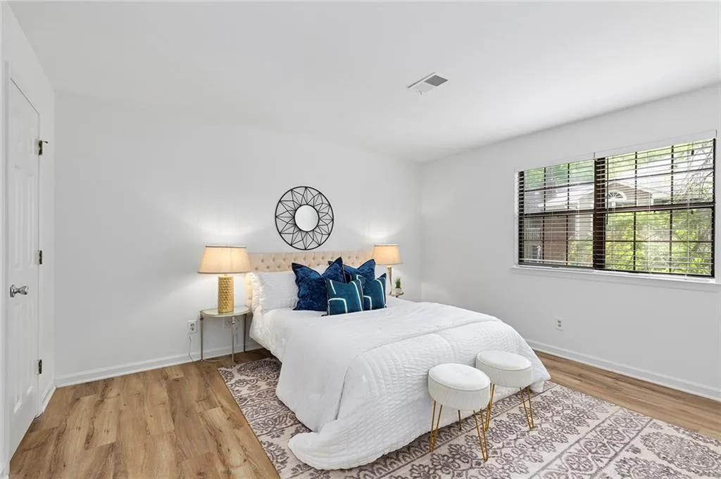 510 Barrington Hills Drive, Sandy Springs, Georgia 30350, 2 Bedrooms Bedrooms, ,2 BathroomsBathrooms,Residential,Sold,510 Barrington Hills Drive,7211067