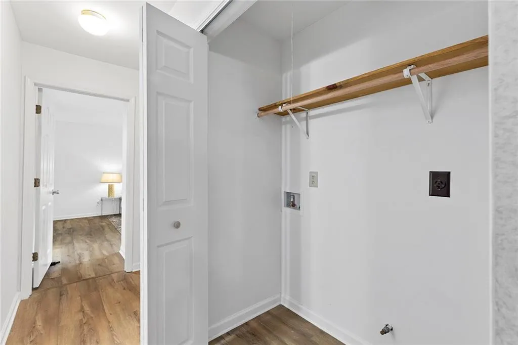 510 Barrington Hills Drive, Sandy Springs, Georgia 30350, 2 Bedrooms Bedrooms, ,2 BathroomsBathrooms,Residential,Sold,510 Barrington Hills Drive,7211067