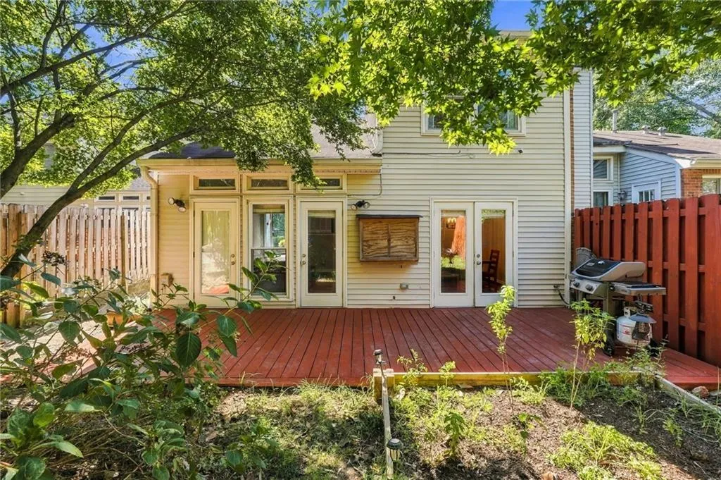 1831 Rockridge Place Ne, Atlanta, Georgia 30324, 2 Bedrooms Bedrooms, 0 ,2 BathroomsBathrooms,Residential,For Sale,1831 Rockridge Place Ne,7845892