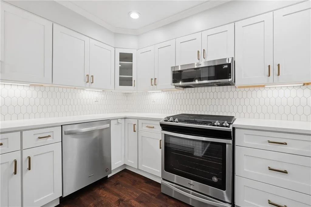 1831 Rockridge Place Ne, Atlanta, Georgia 30324, 2 Bedrooms Bedrooms, 0 ,2 BathroomsBathrooms,Residential,For Sale,1831 Rockridge Place Ne,7845892