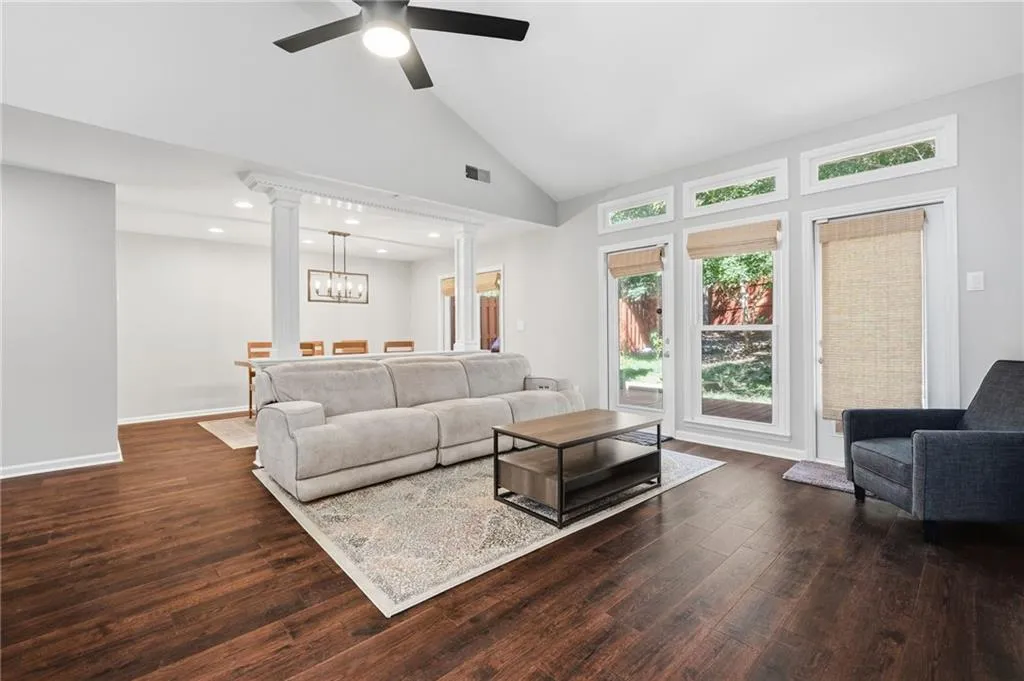 1831 Rockridge Place Ne, Atlanta, Georgia 30324, 2 Bedrooms Bedrooms, 0 ,2 BathroomsBathrooms,Residential,For Sale,1831 Rockridge Place Ne,7845892