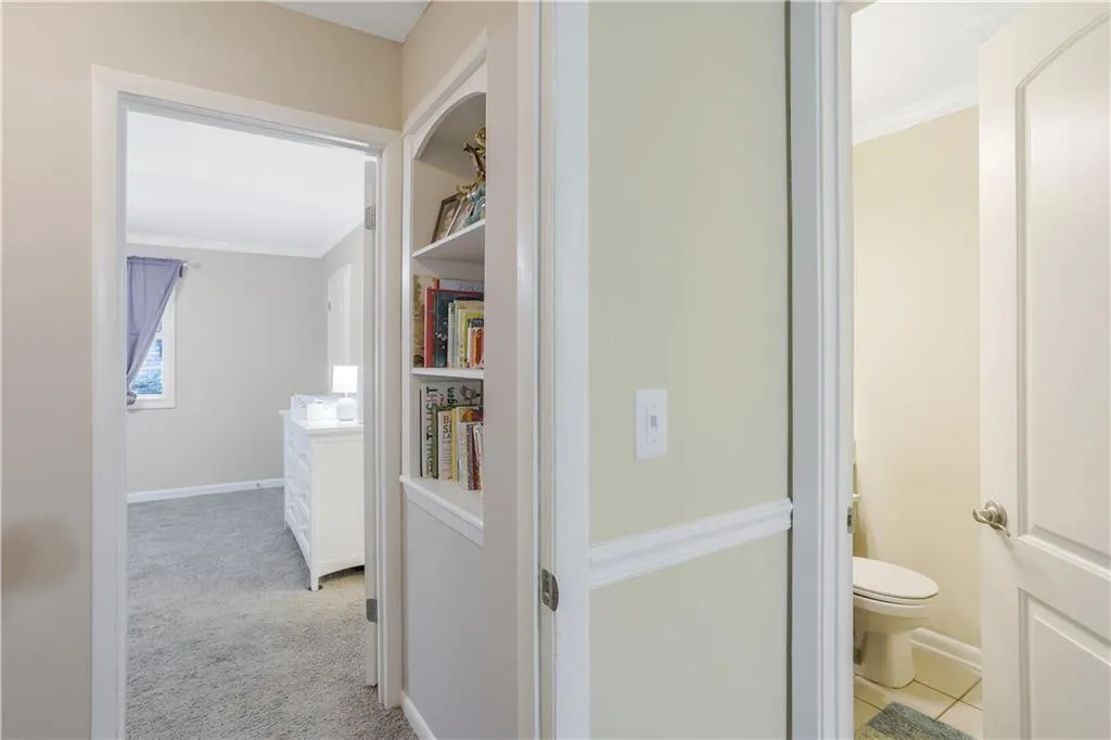 6900 Roswell Road Unit L10, Atlanta, Georgia 30328, 2 Bedrooms Bedrooms, ,2 BathroomsBathrooms,Residential,Sold,6900 Roswell Road Unit L10,6955803