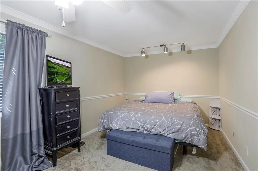 6900 Roswell Road Unit L10, Atlanta, Georgia 30328, 2 Bedrooms Bedrooms, ,2 BathroomsBathrooms,Residential,Sold,6900 Roswell Road Unit L10,6955803