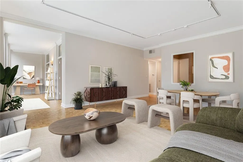 130 26th Street Nw Unit 205, Atlanta, Georgia 30309, 2 Bedrooms Bedrooms, ,1 BathroomBathrooms,Residential,For Sale,130 26th Street Nw Unit 205,7666373