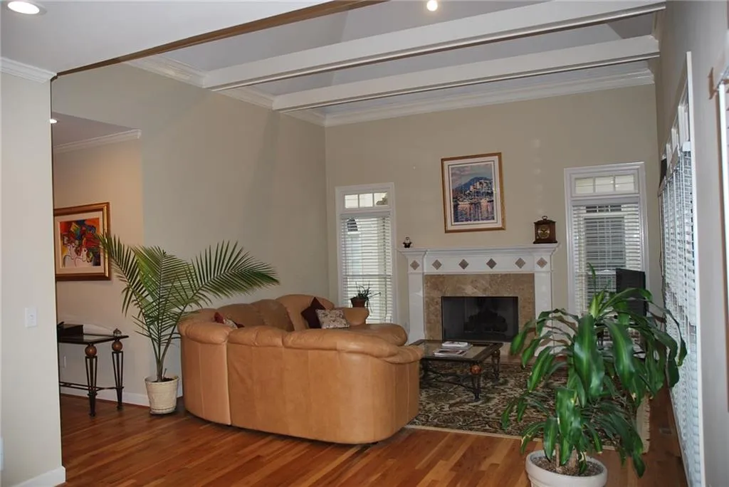 1103 Fairway Gardens, Brookhaven, Georgia 30319, 4 Bedrooms Bedrooms, ,4 BathroomsBathrooms,Residential,Sold,1103 Fairway Gardens,5807584